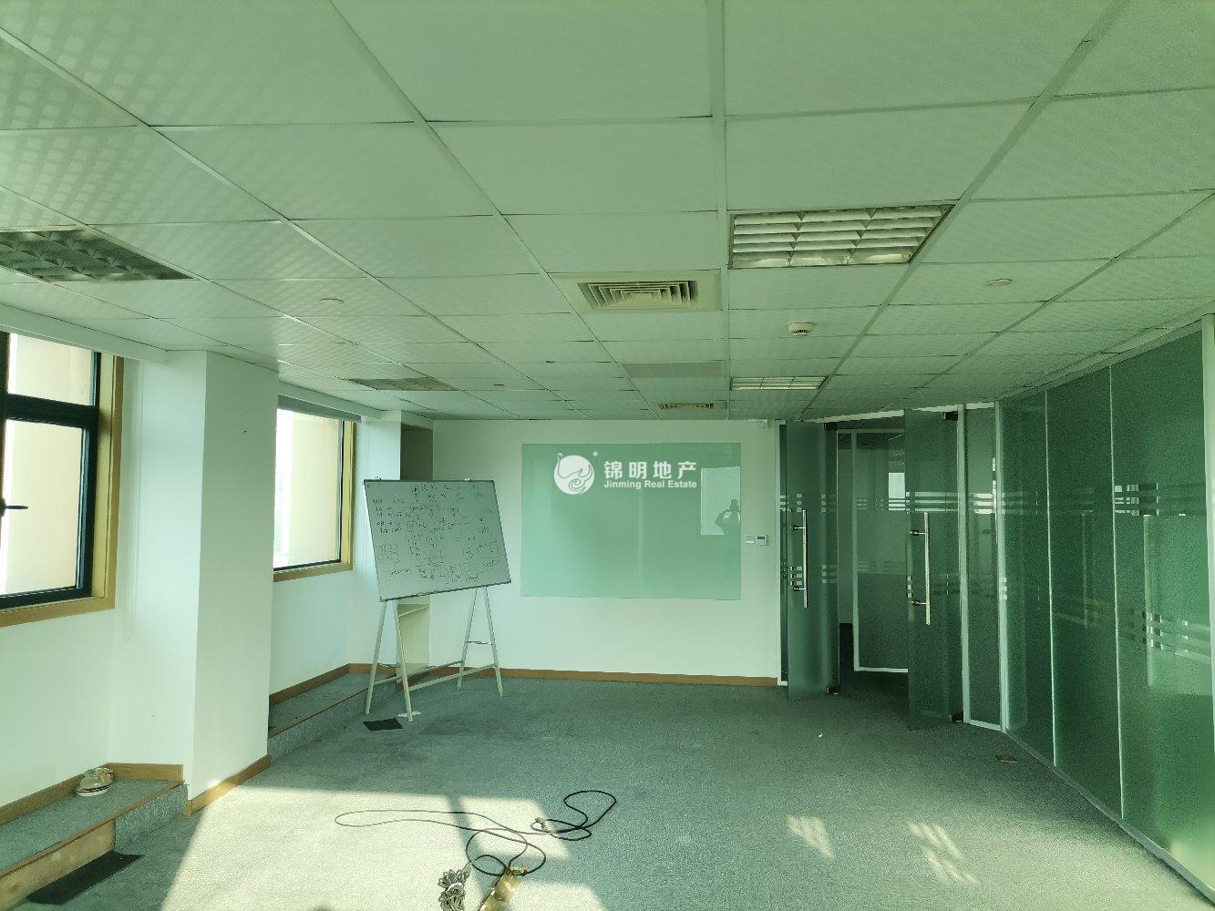 光新浦发广场385平米写字楼出租